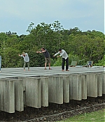 AGVP106-016.jpg